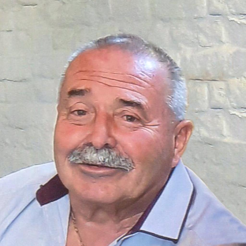 Roland Dumon uit Oudenburg overleden bij Uitvaartzorg Bentein Pollet Oudenburg
