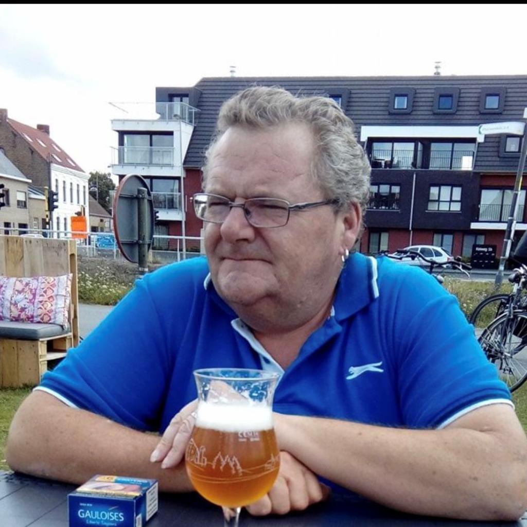 Yannic Bral uit Oudenburg overleden bij Uitvaartzorg Bentein Pollet Oudenburg