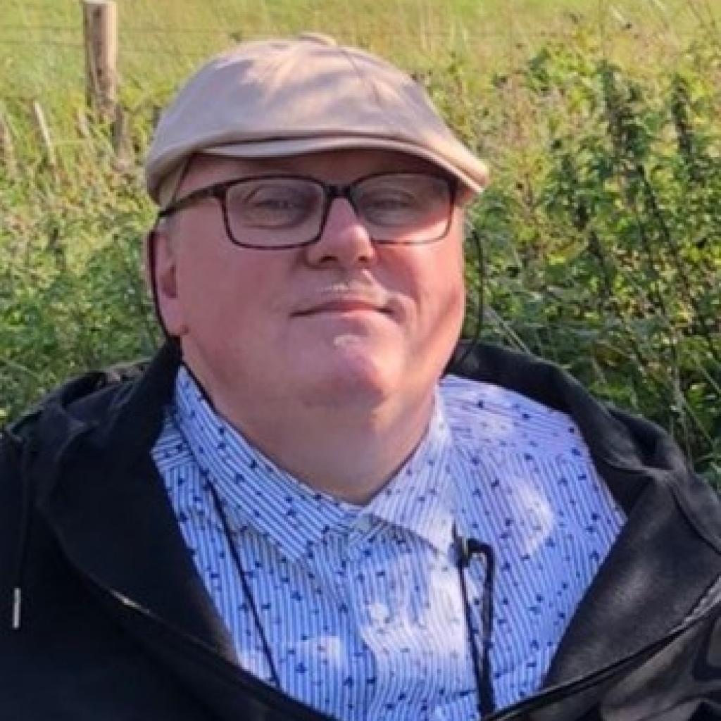 Steven Burke geboren te Oostende overleden te Gent woonde te Oostende en Bredene dan te Heist-aan-Zee afscheidsdienst bij Uitvaartzorg Bentein & Pollet te Oudenburg