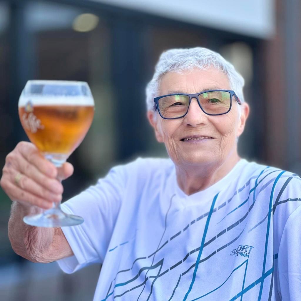 "Nicky" Nicole Paquet overleden te Oudenburg in WZC Bloemenhof afscheid in intieme kring Uitvaartzorg Bentein & Pollet Oudenburg