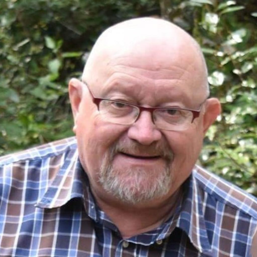 Freddy Pollet geboren te Oostende overleden te Bredene afscheidsdienst aula "Polder" crematorium Polderbos door Uitvaartzorg Bentein & Pollet Oudenburg.